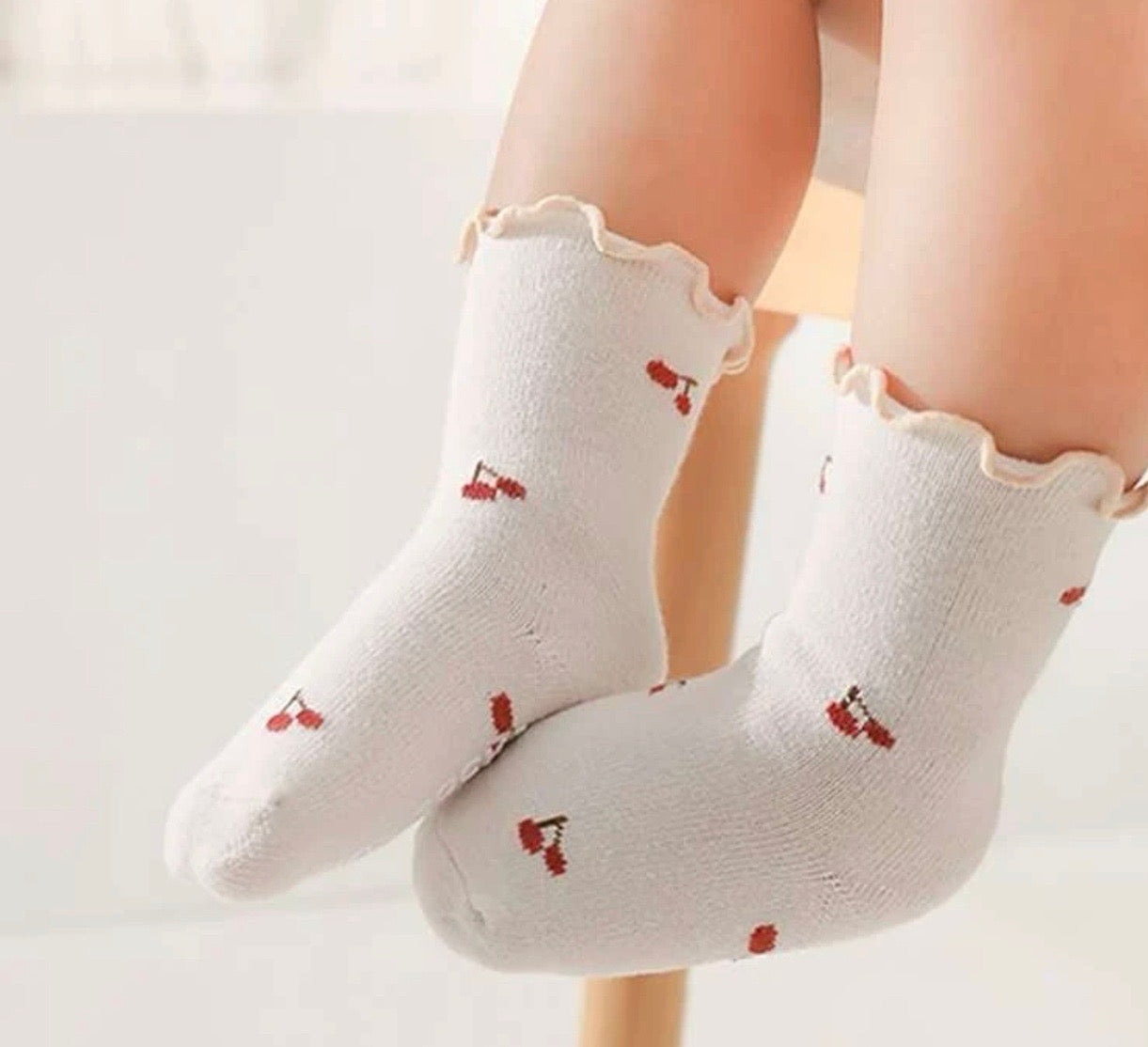 Blooming Wisdom Ruffles Socks Set