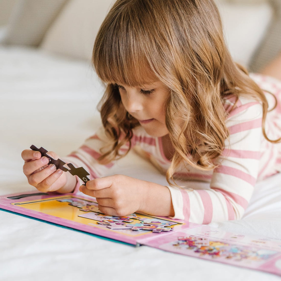 Melissa & Doug Take Along Magnetic Jigsaw Puzzles - Princess