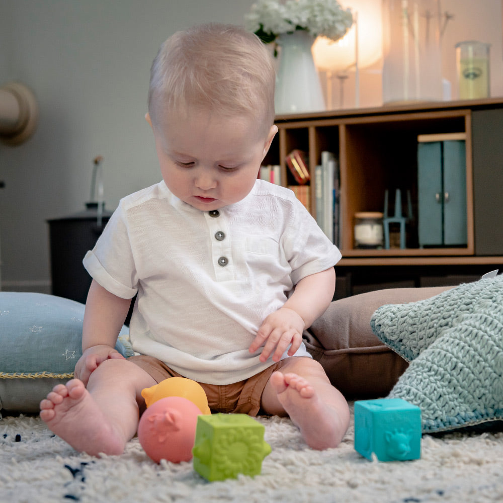 Sophie La Girafe So`Pure Balls & Cubes Set
