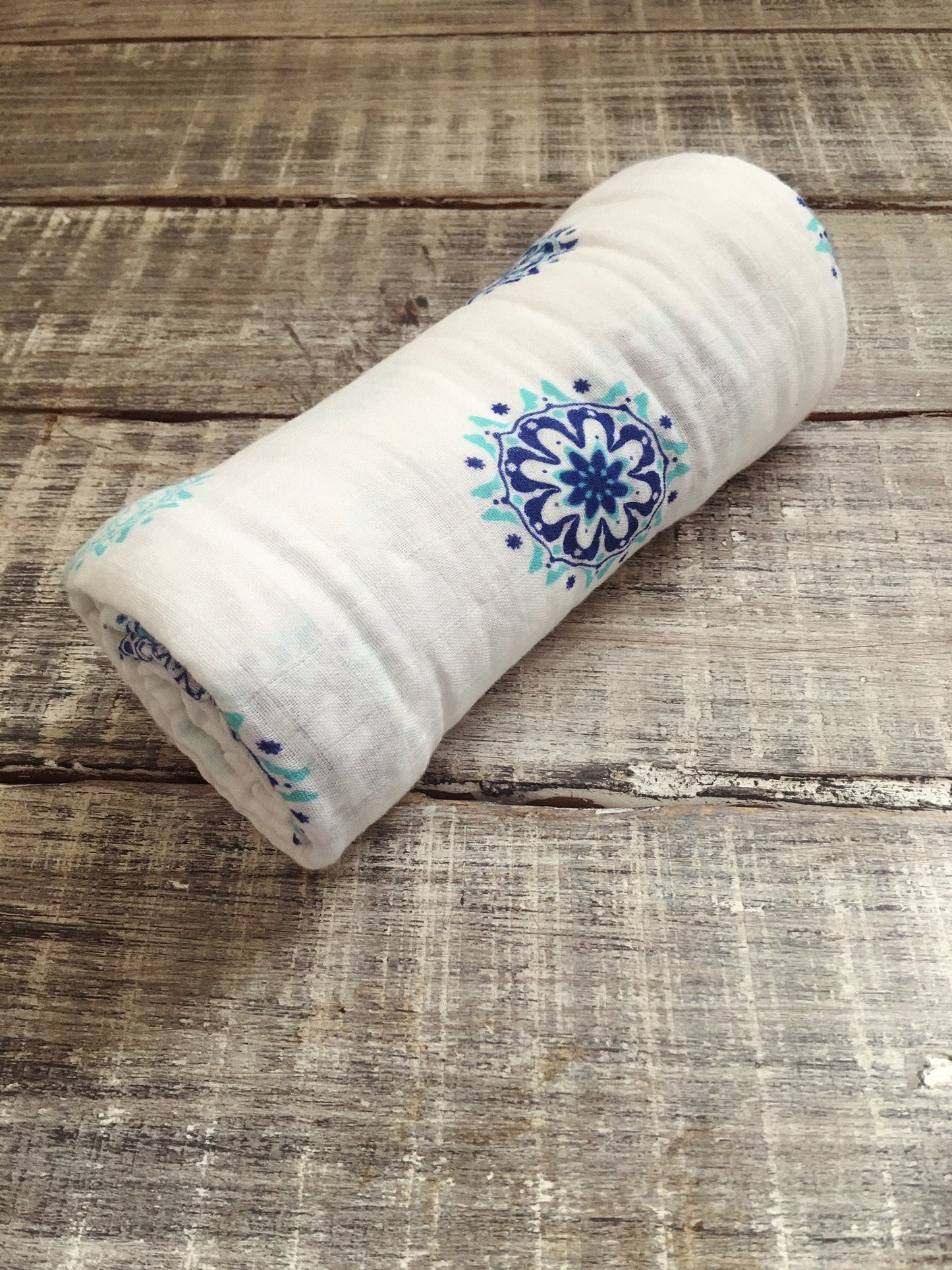 ORGANIC SWADDLE - MANDALA