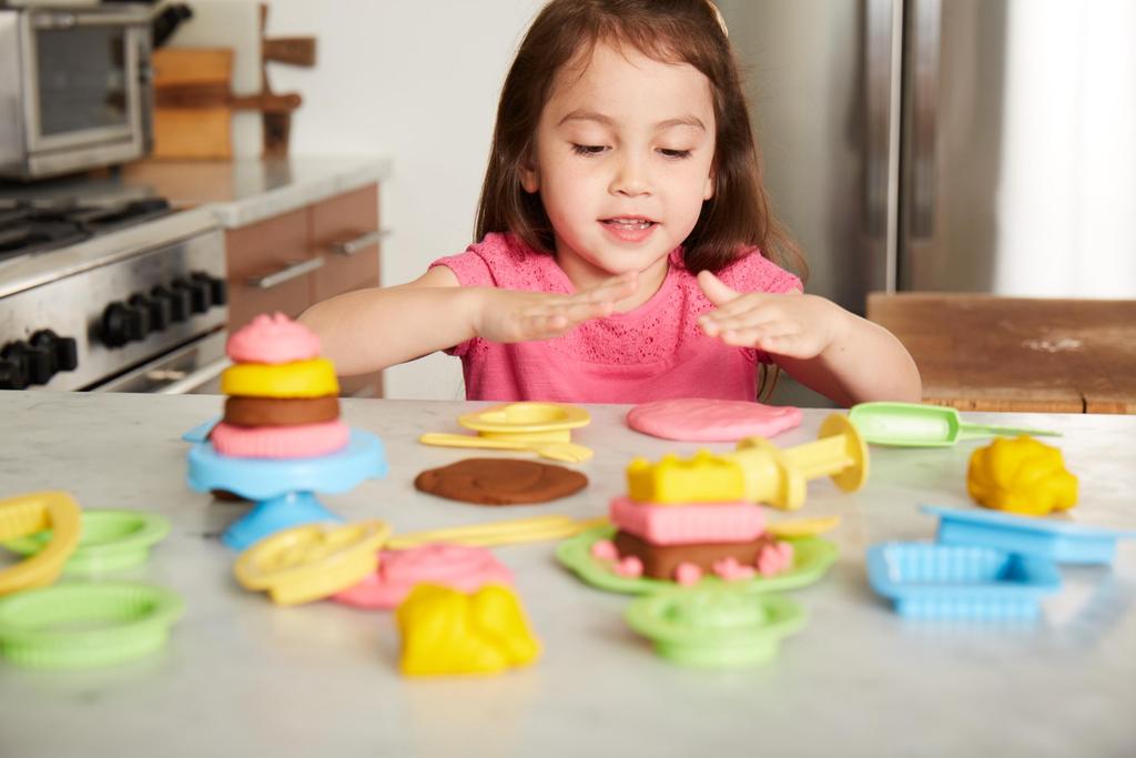 Green Toys Cake Maker Dough Set