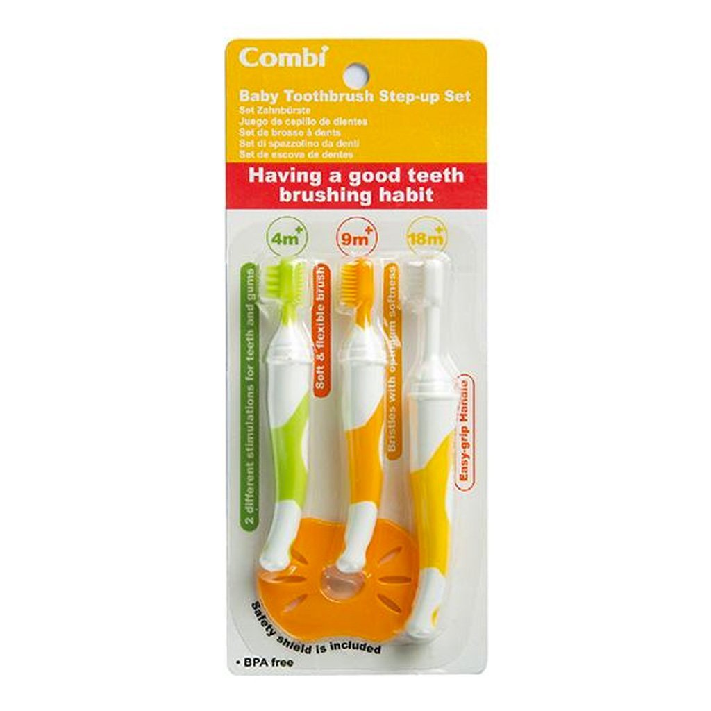 Combi Baby Toothbrush Set