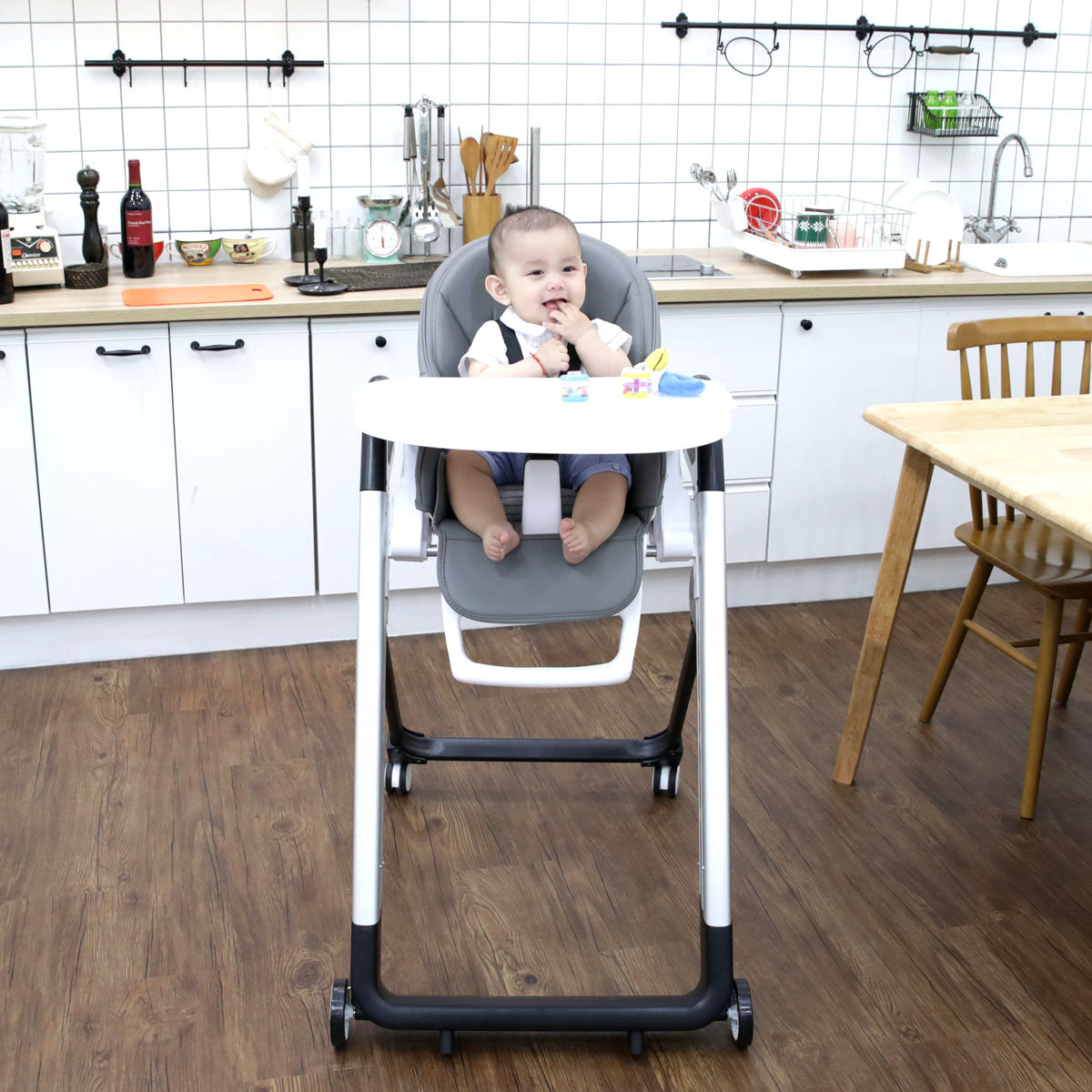 Keenz Yommy High Chair - Gray